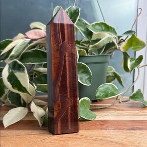 Red tigers eye tower